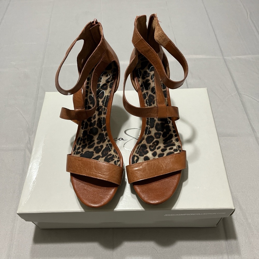 Women's Jessica Simpson High Heel Ankle Strap Sandals Brown Leopard‎ - Picture 2 of 3